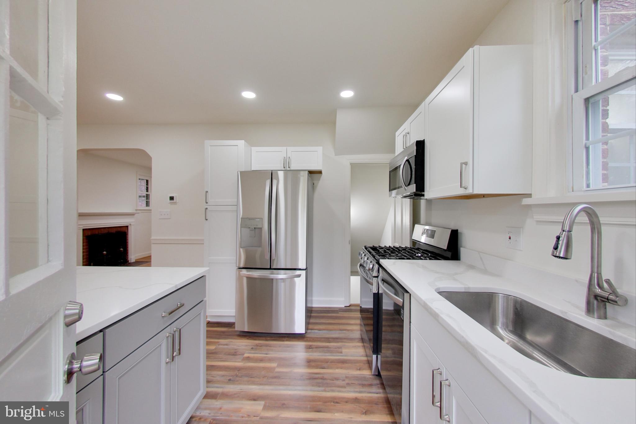 WOODSIDE FOREST - Residential Lease