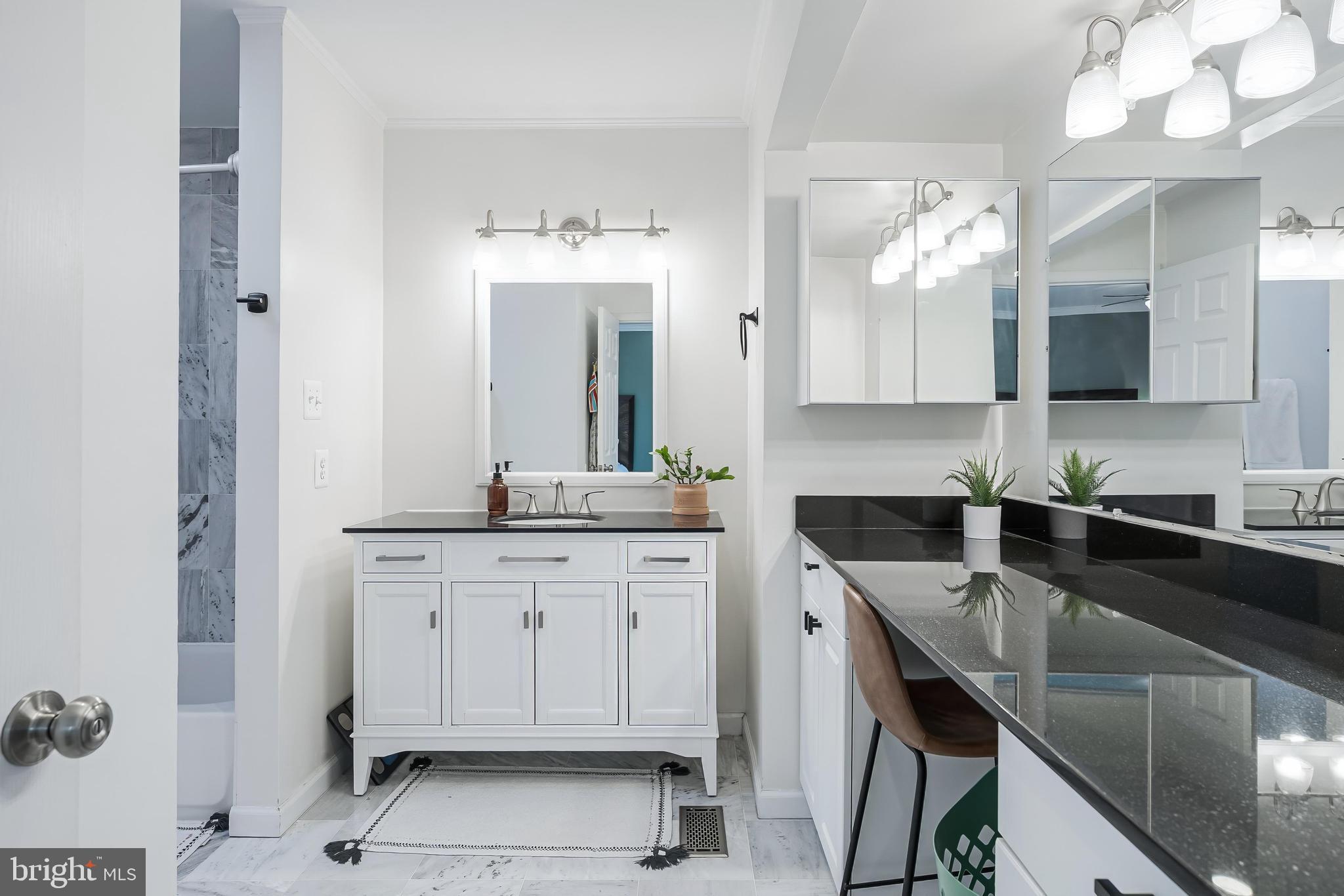 RESTON - Residential