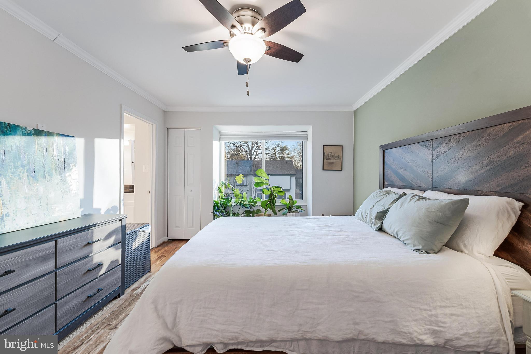 RESTON - Residential