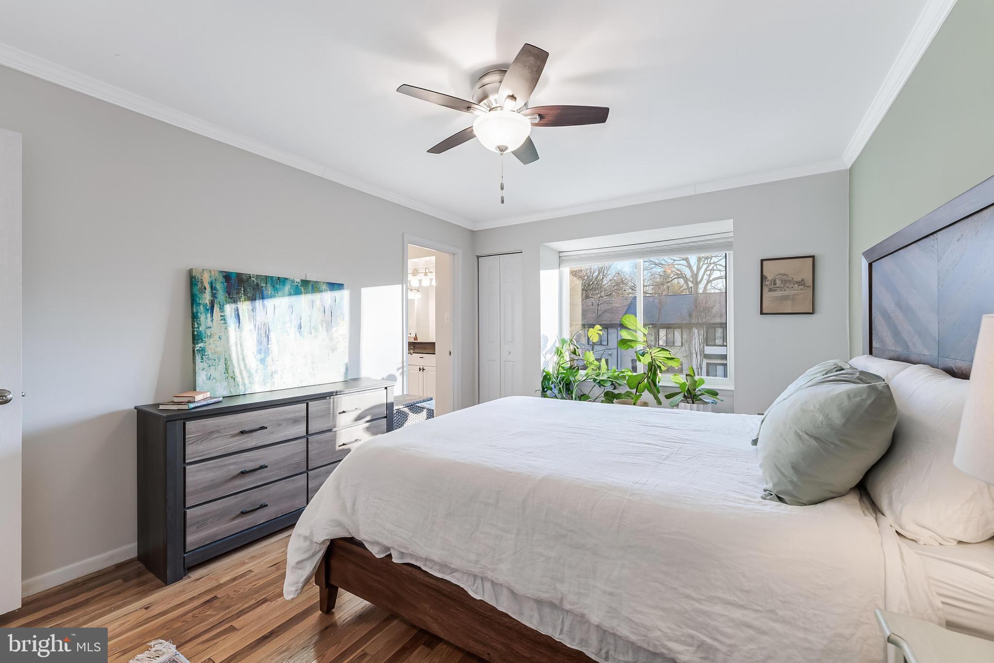 RESTON - Residential