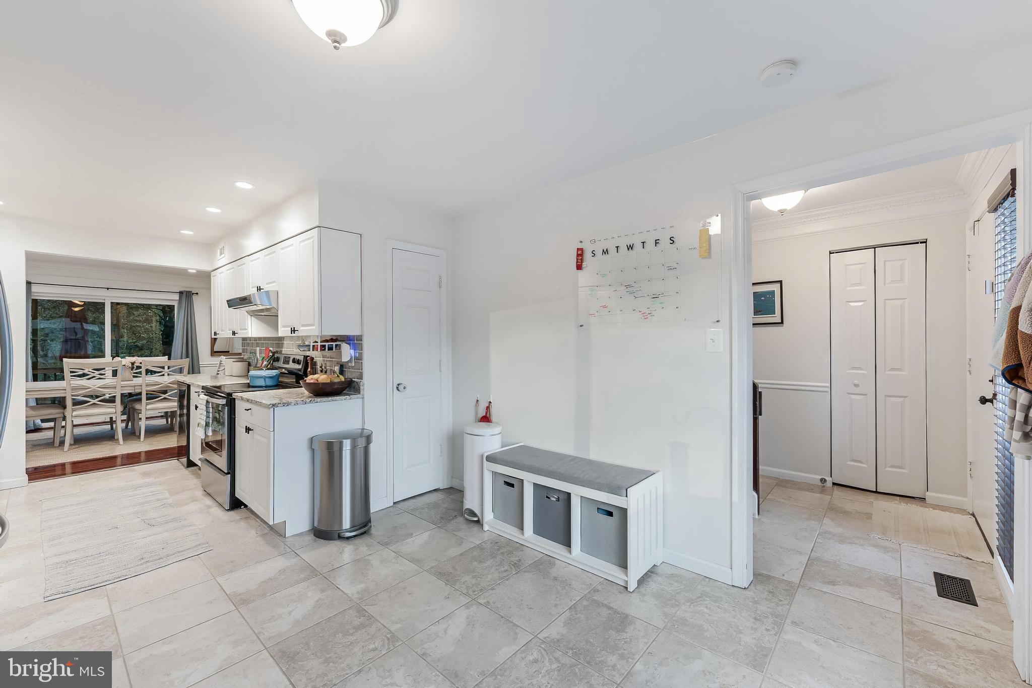 RESTON - Residential