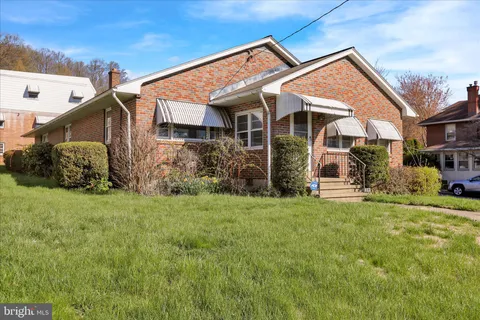 606 Carsonia Avenue, Reading, PA MLS: PABK2070394