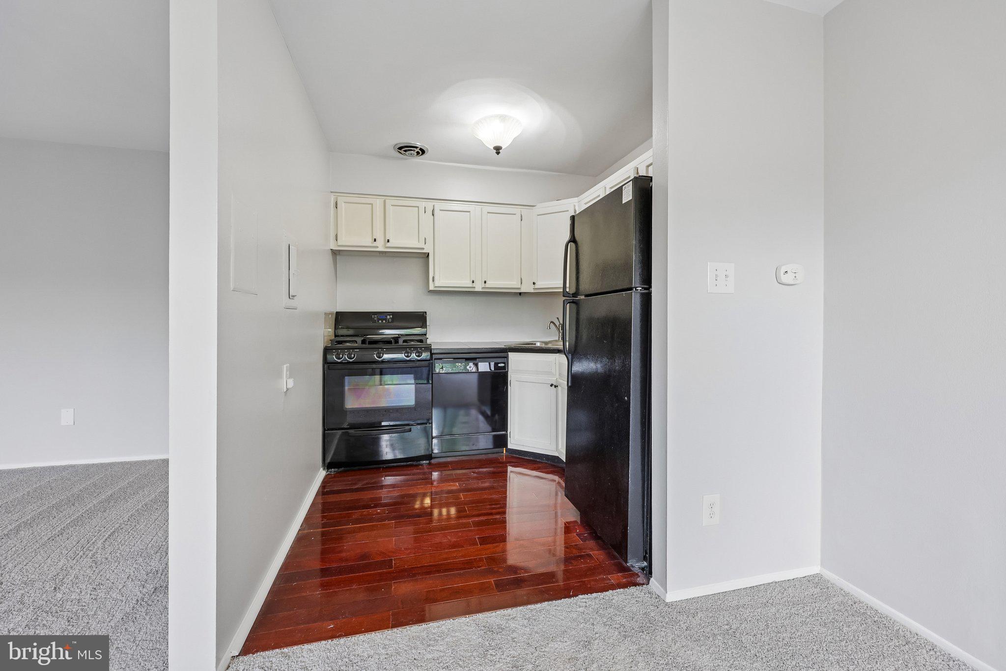 1515 S GEORGE MASON DRIVE S 23