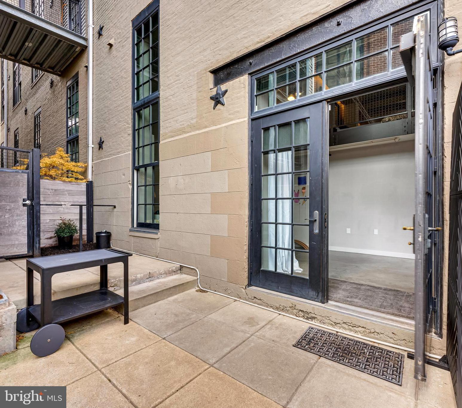 LITTLE ITALY - Residential