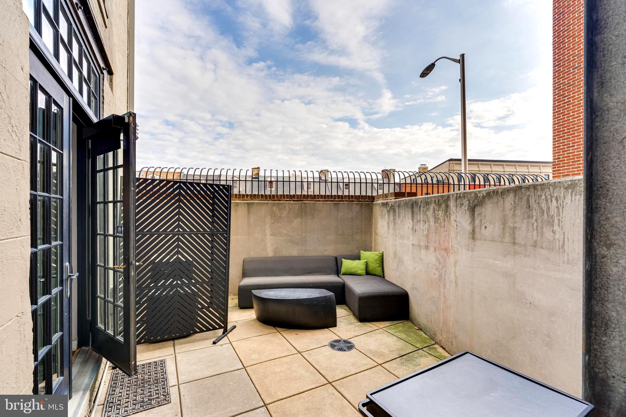 LITTLE ITALY - Residential