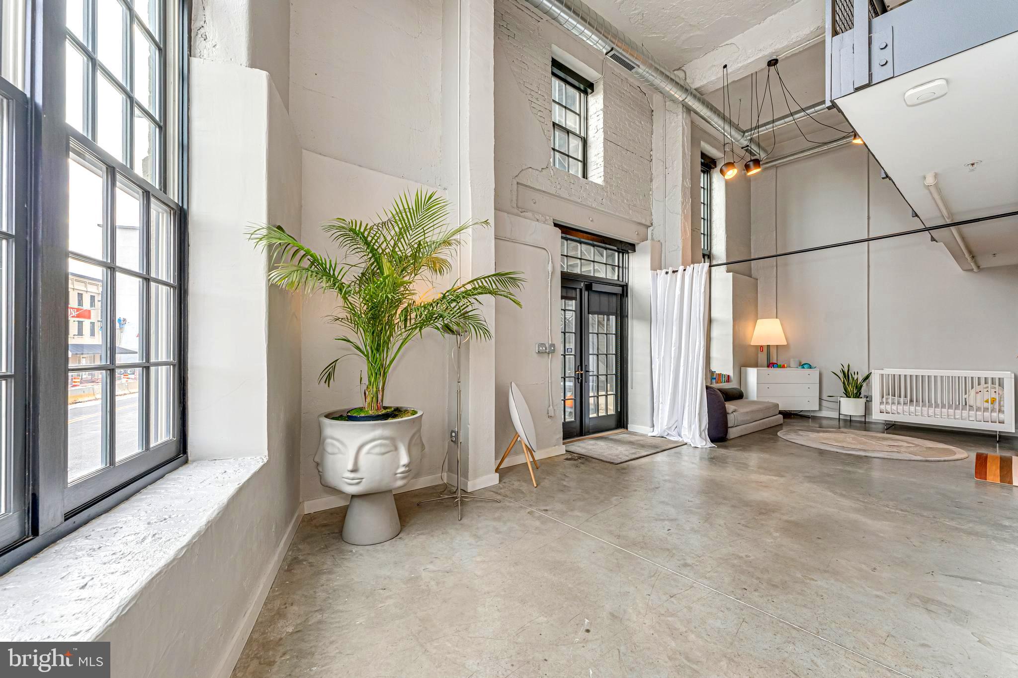 LITTLE ITALY - Residential