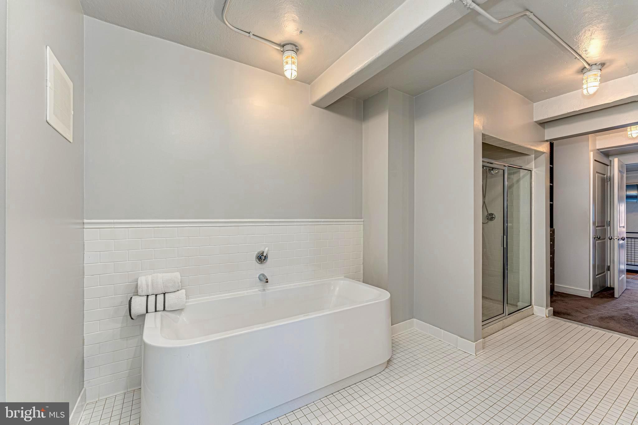 LITTLE ITALY - Residential