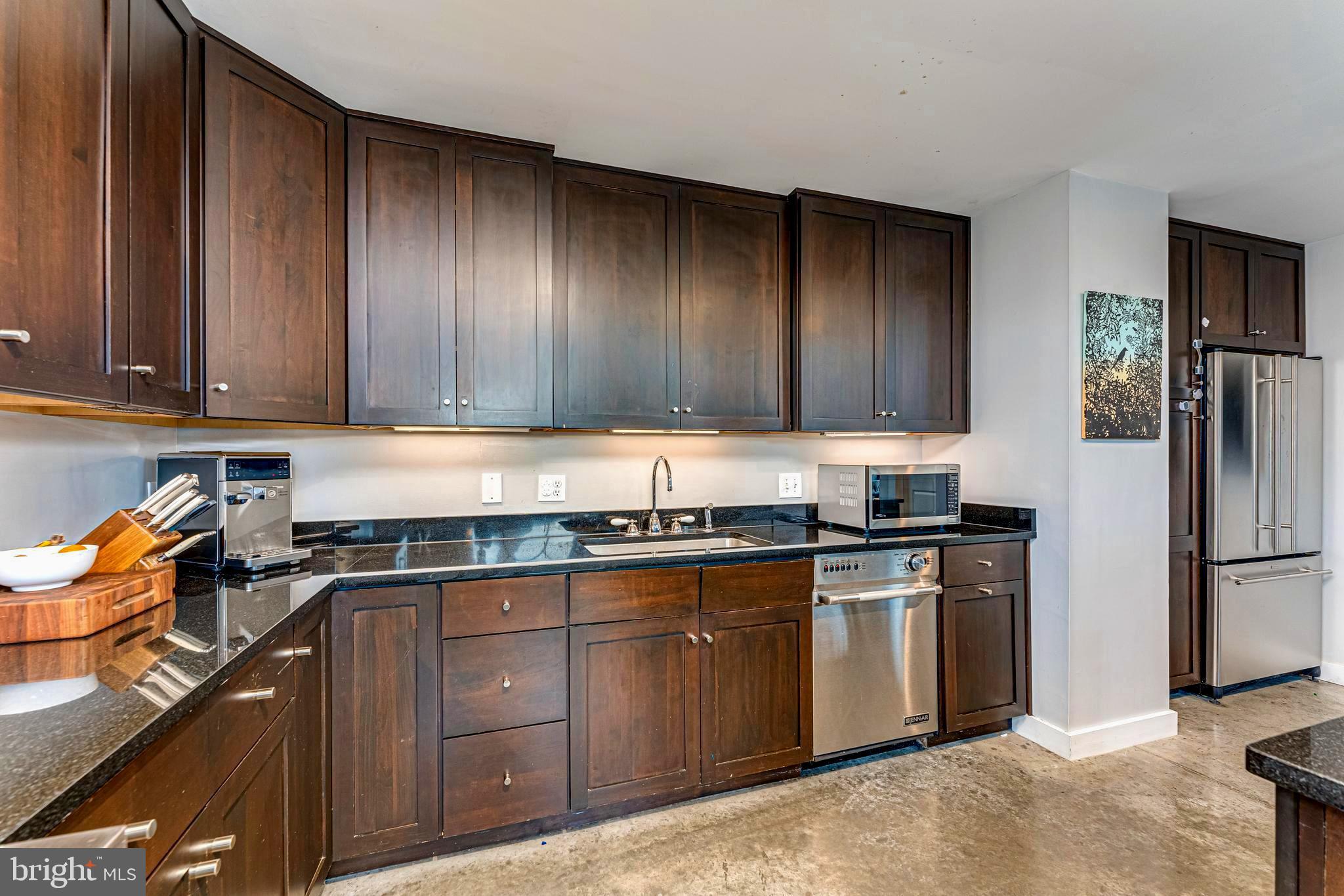 LITTLE ITALY - Residential