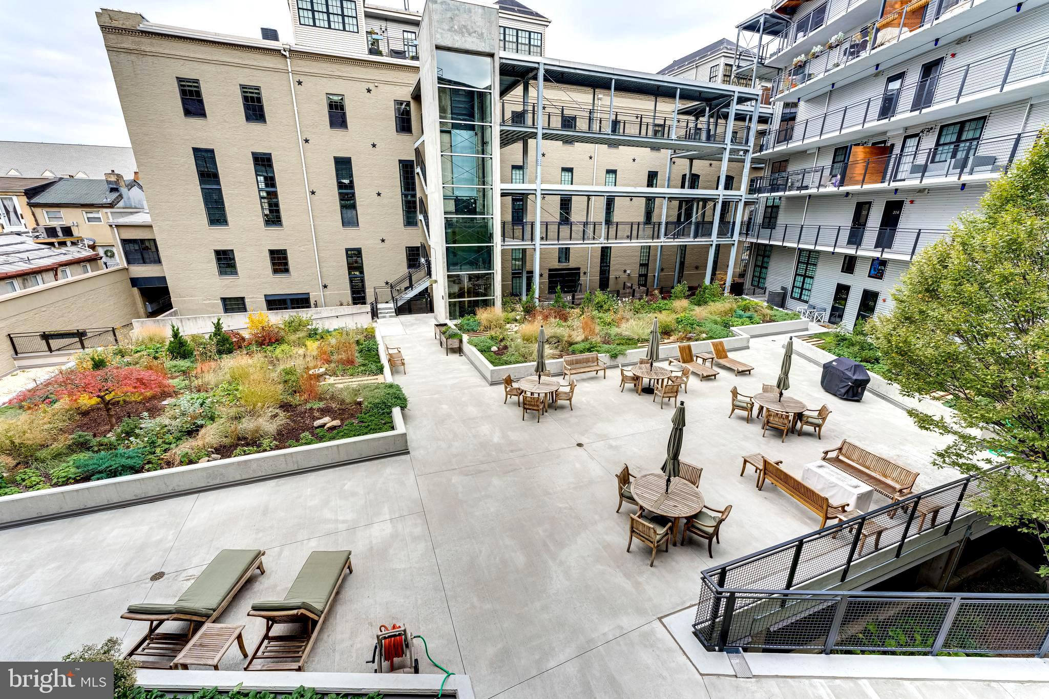 LITTLE ITALY - Residential