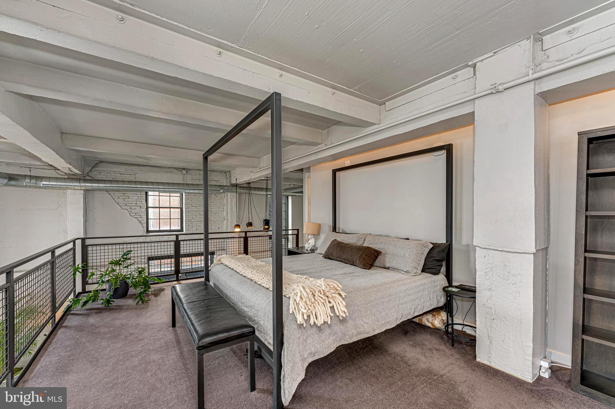 LITTLE ITALY - Residential