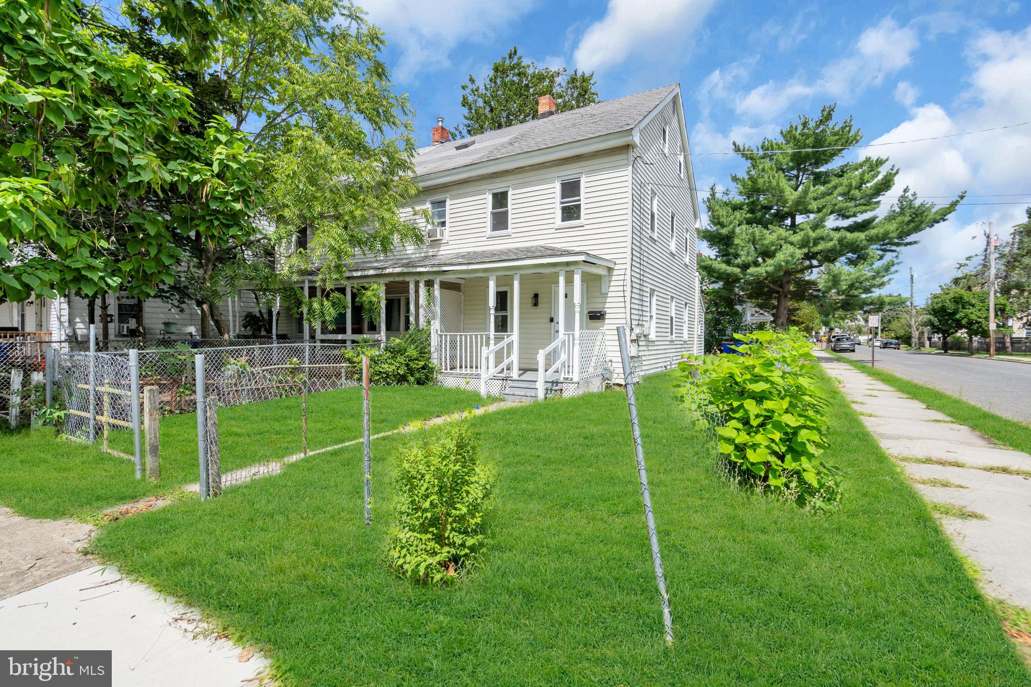 300 W FOUNDRY STREET