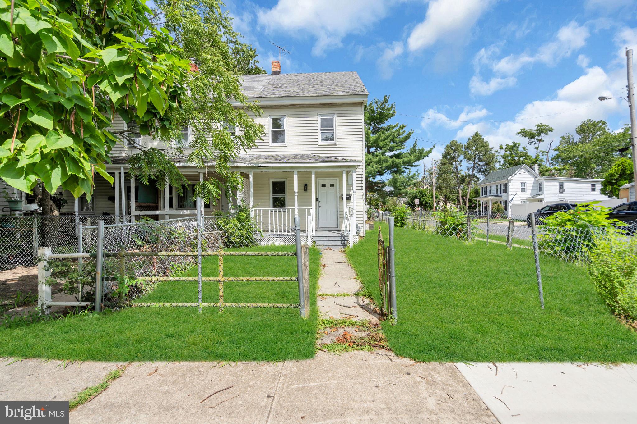 300 W FOUNDRY STREET