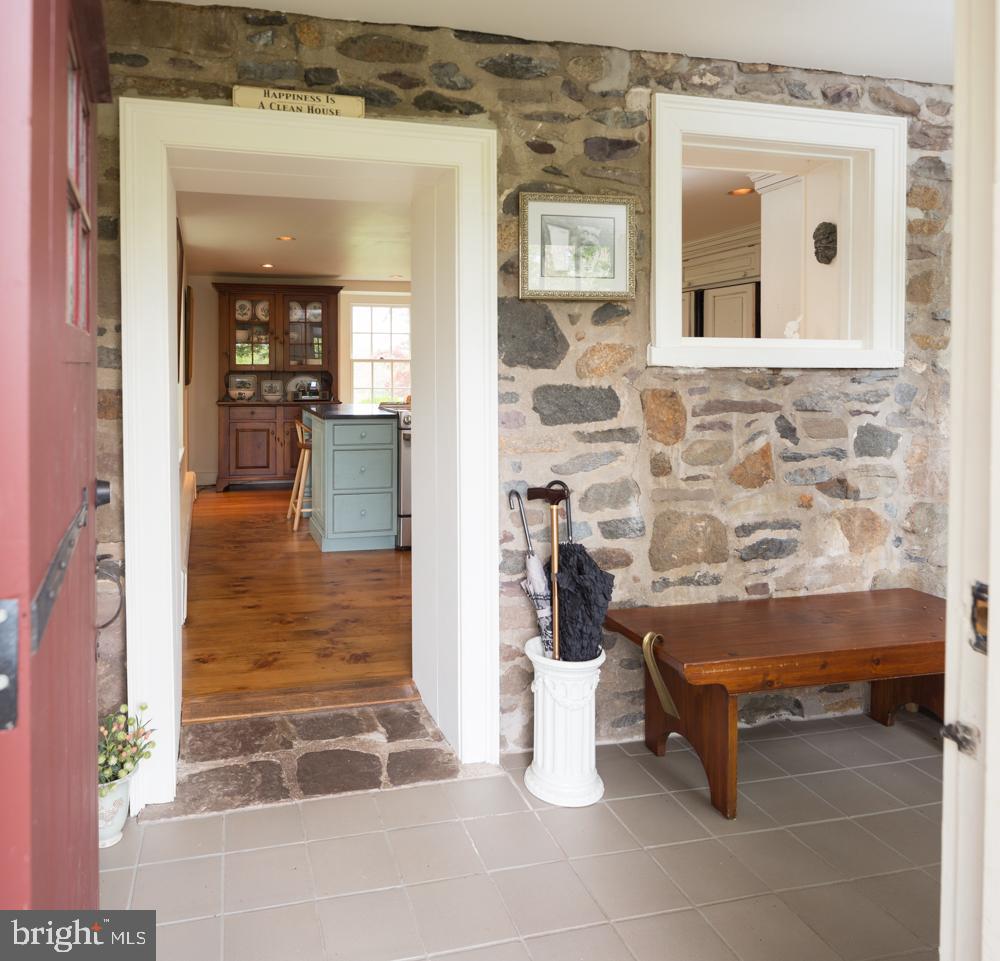 5736 STONEY HILL ROAD