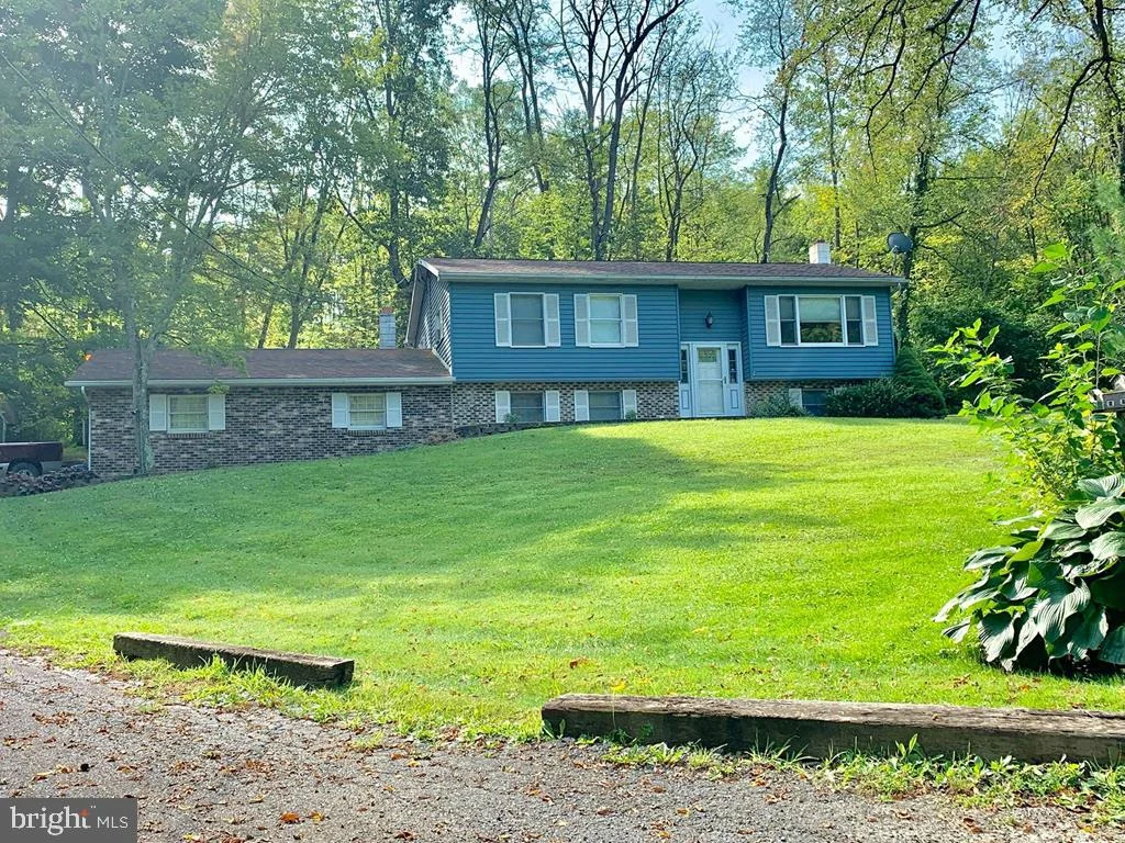 64 Fryers Hill Road, Lewistown, PA 17044