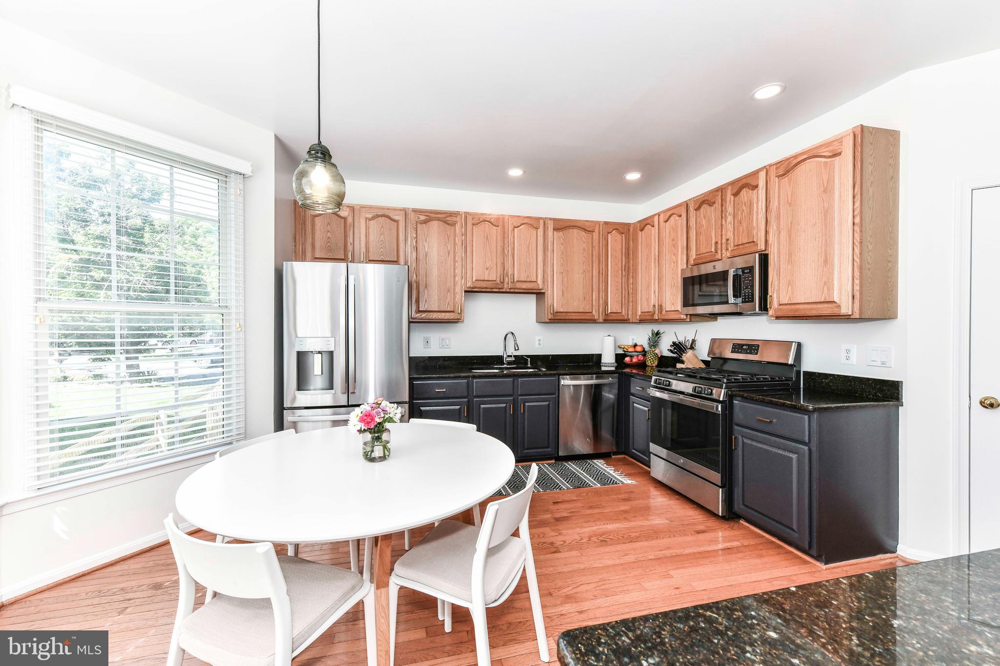 POTOMAC LAKES - Residential Lease