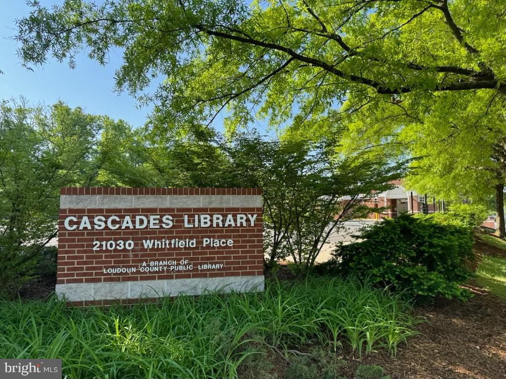 POTOMAC LAKES - Residential Lease