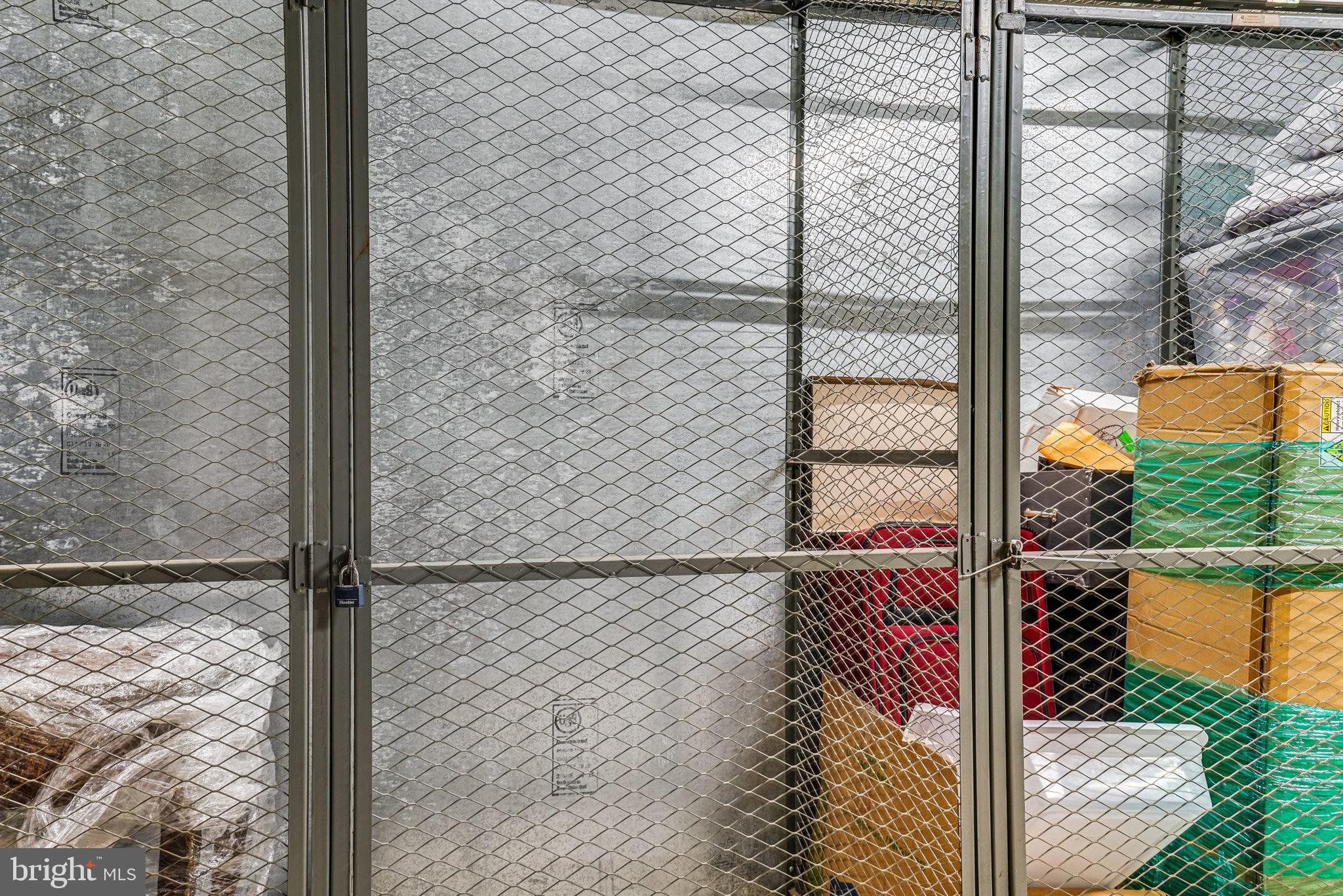 SKYLINE HOUSE - Residential