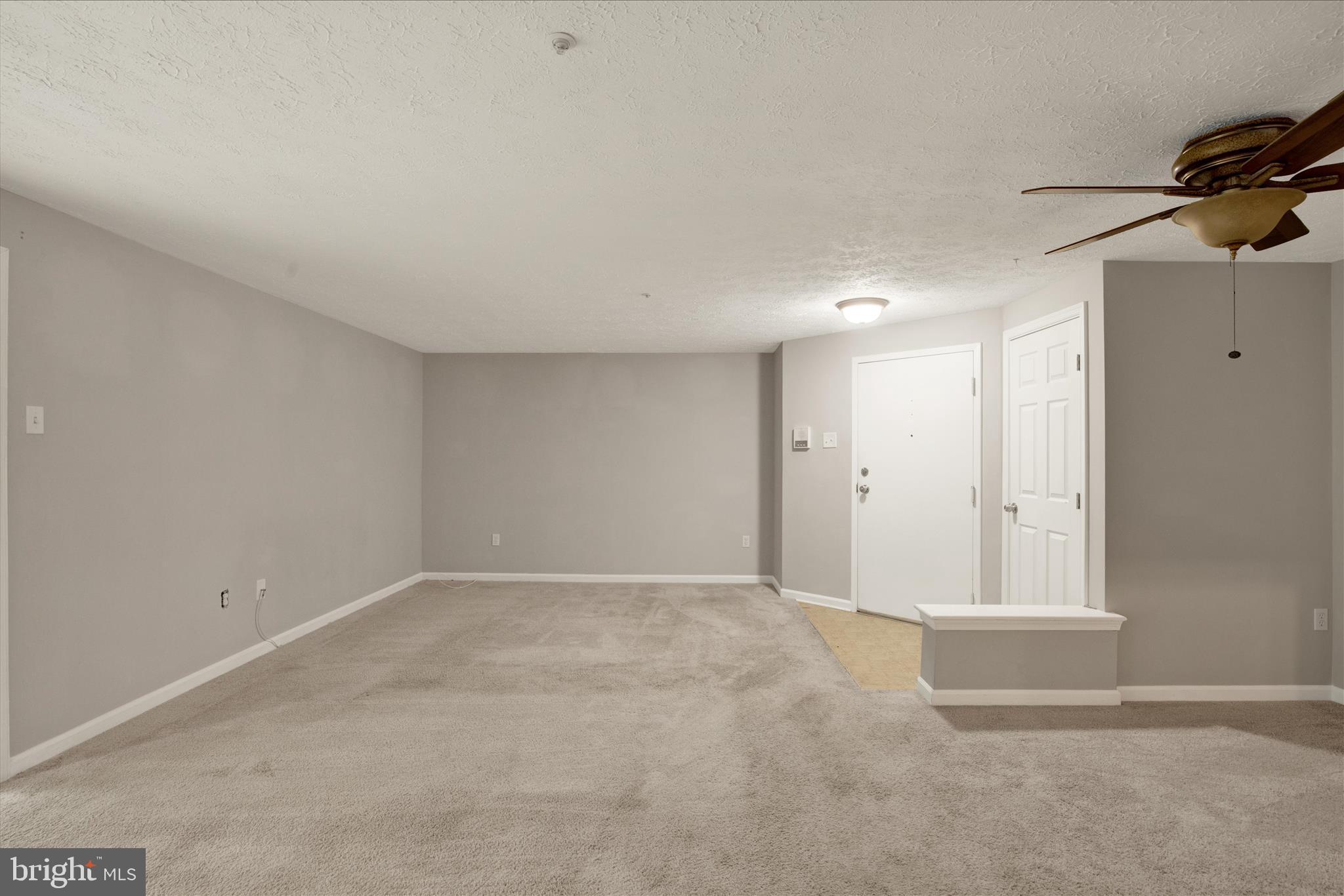 LAUREL WOODS - Residential