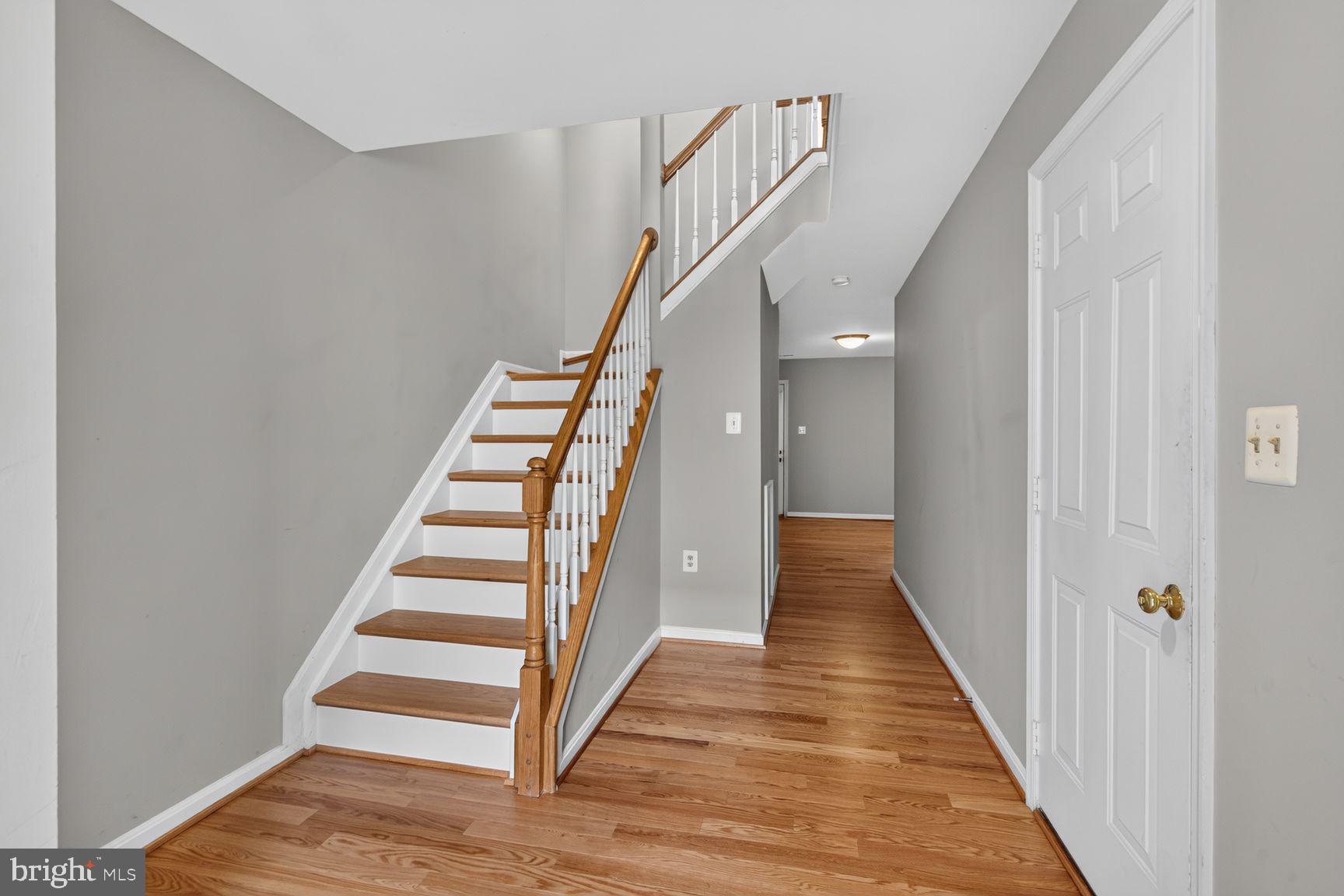 2432 CLOVER FIELD CIRCLE