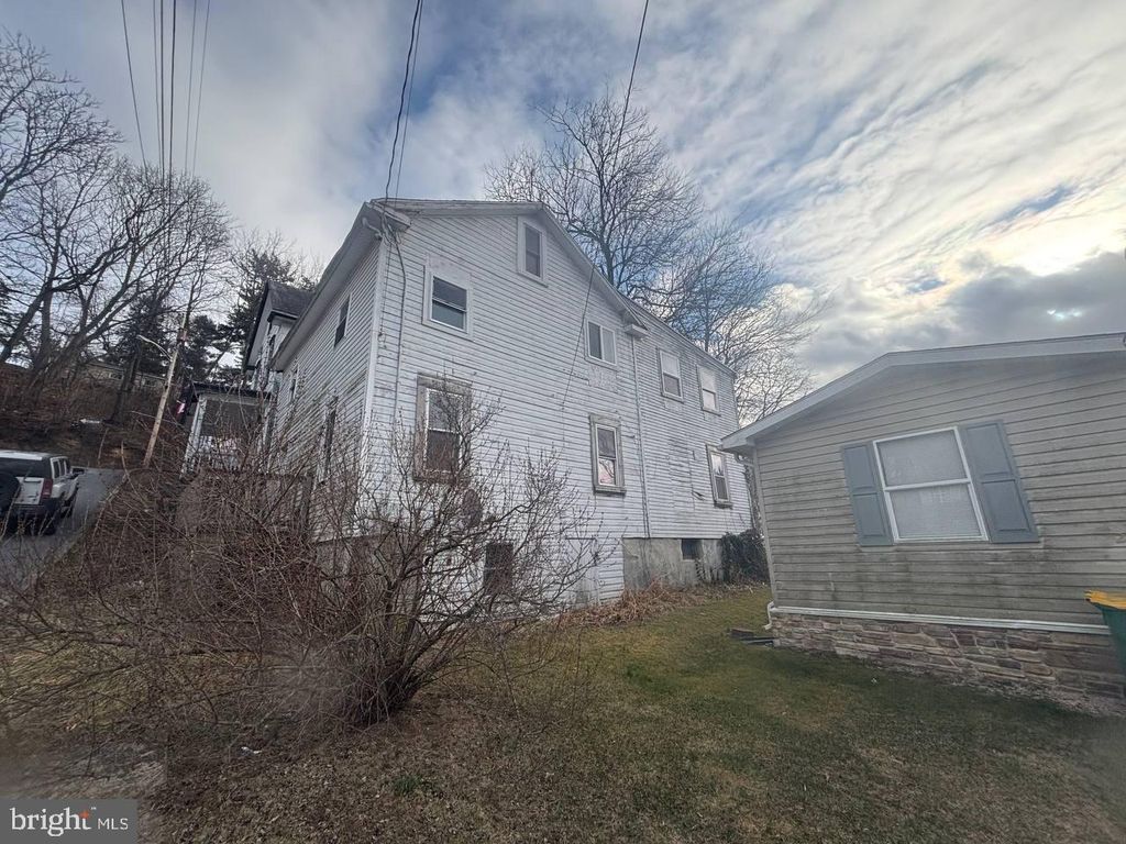 Photo of 218 E North Street, WAYNESBORO, PA 17268 (MLS # PAFL2032346)