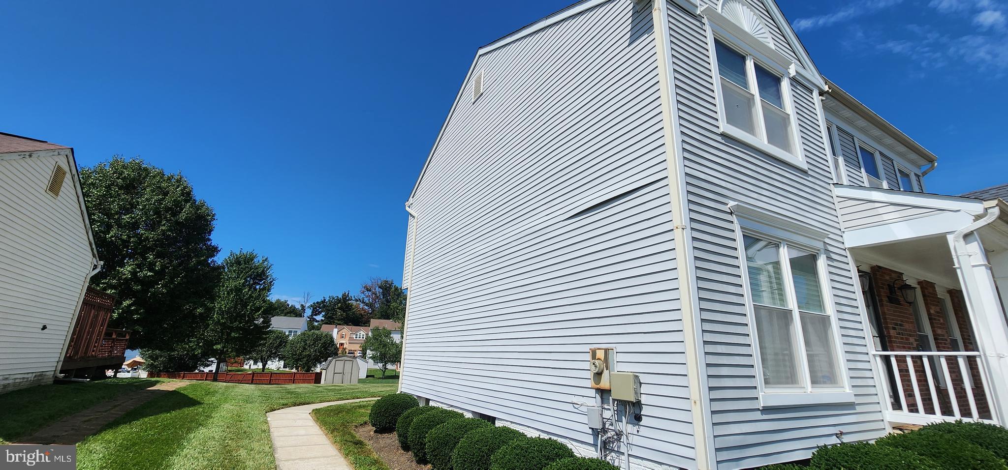 FOX RUN ESTATES - Residential