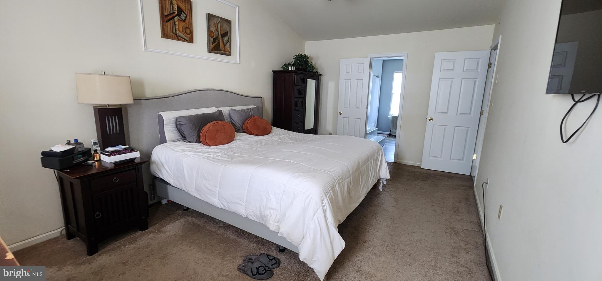 FOX RUN ESTATES - Residential