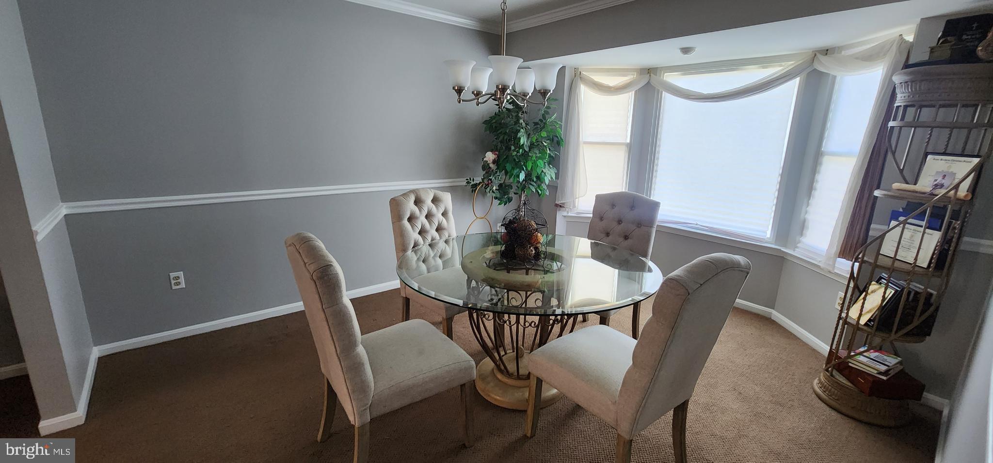 FOX RUN ESTATES - Residential