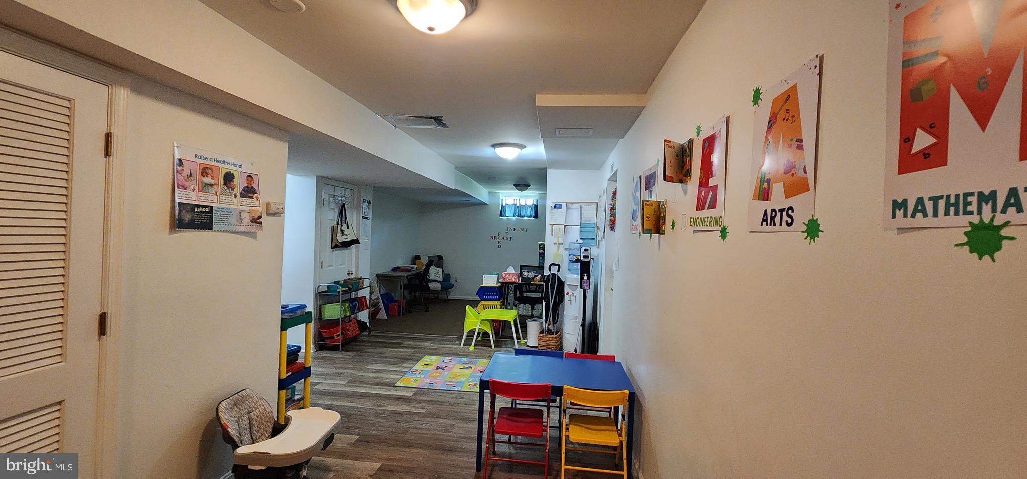 FOX RUN ESTATES - Residential