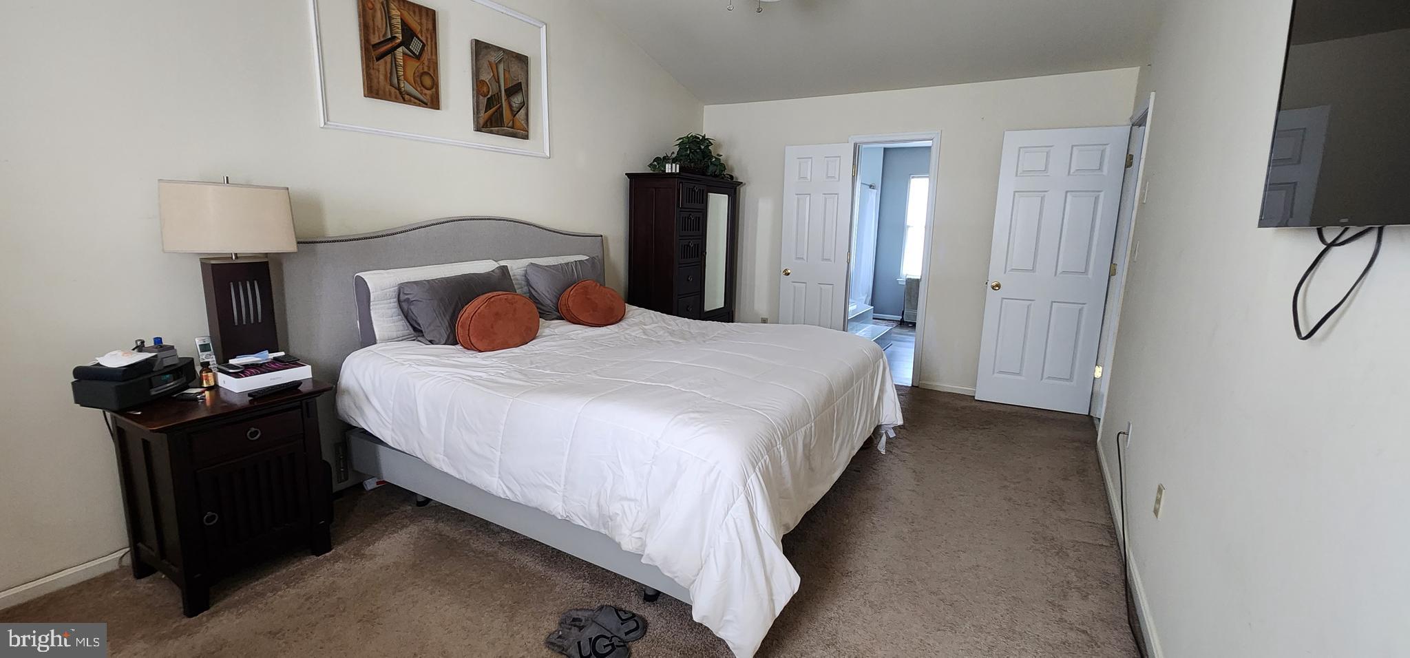 FOX RUN ESTATES - Residential