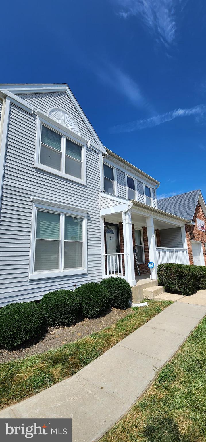 FOX RUN ESTATES - Residential