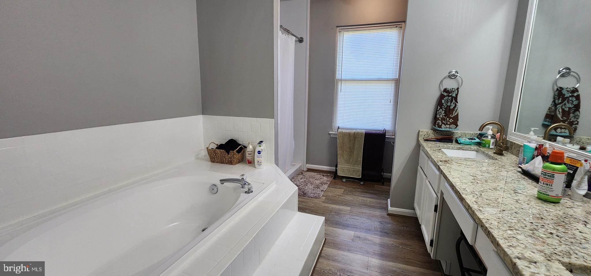 FOX RUN ESTATES - Residential