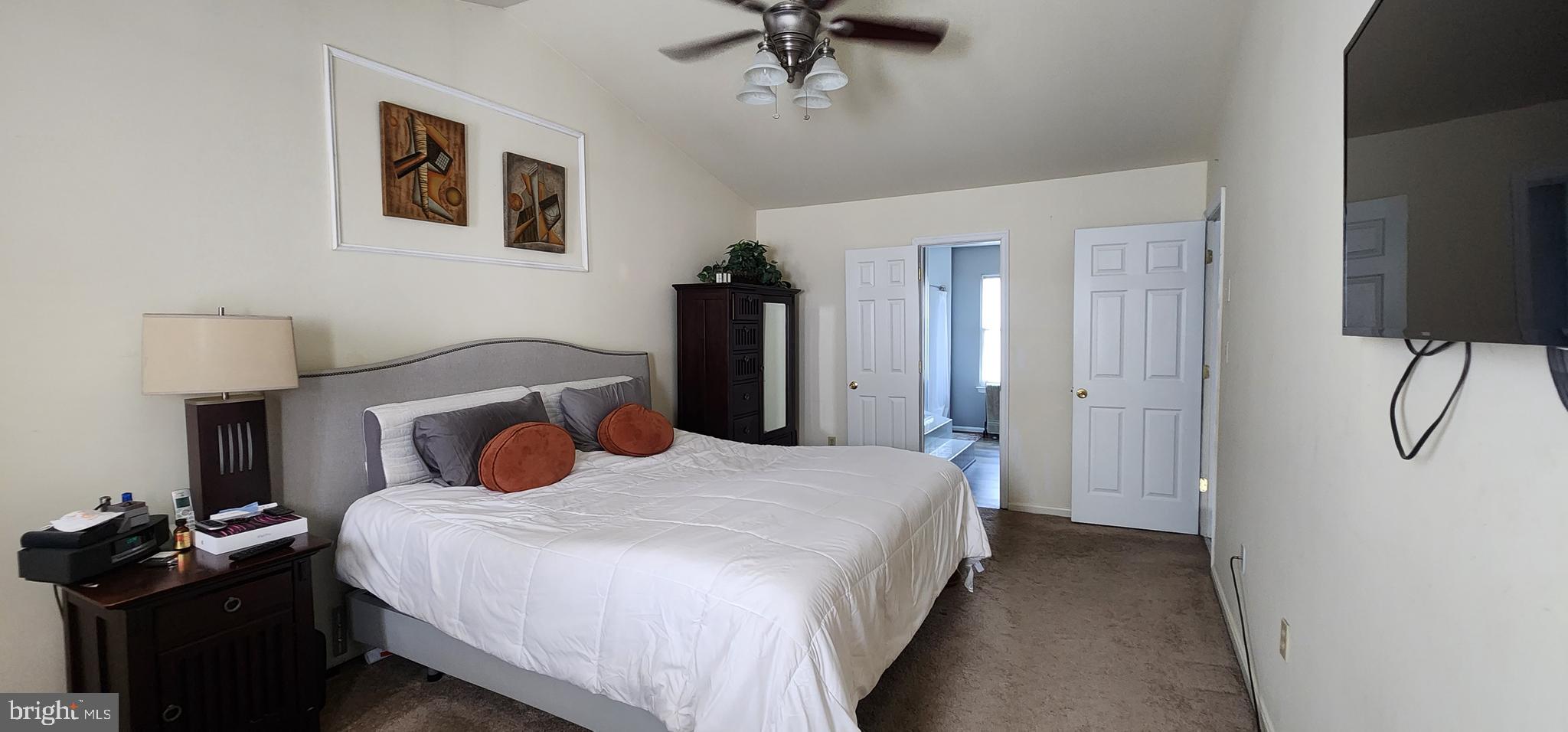 FOX RUN ESTATES - Residential