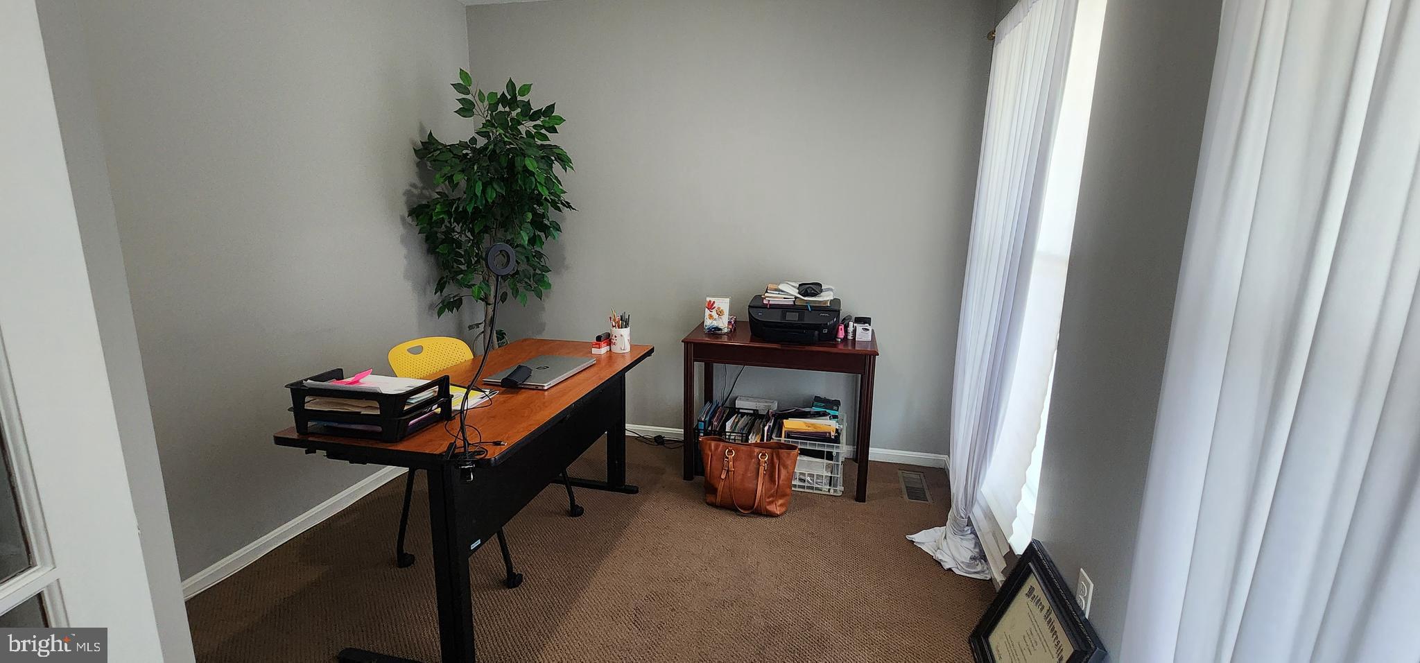 FOX RUN ESTATES - Residential