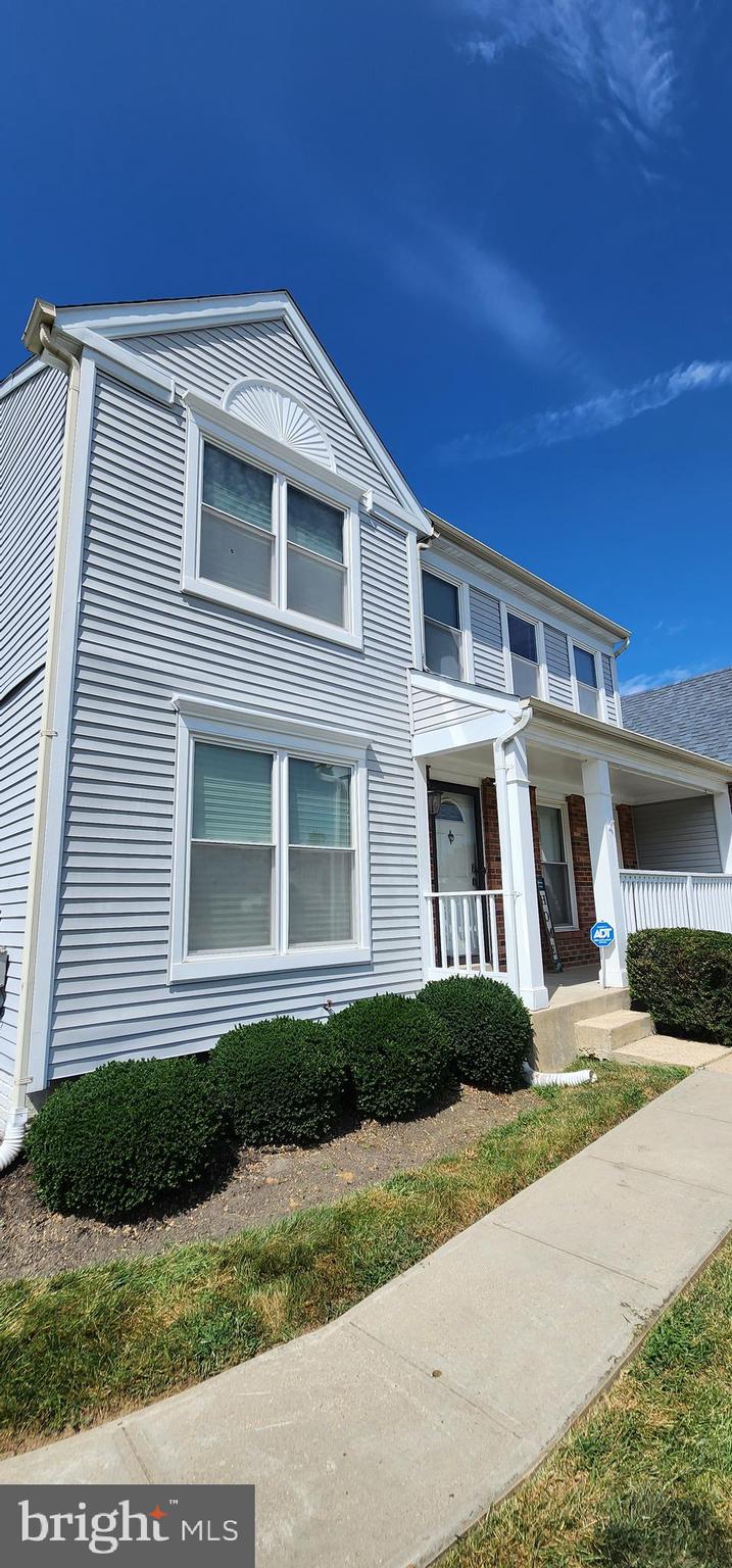 FOX RUN ESTATES - Residential