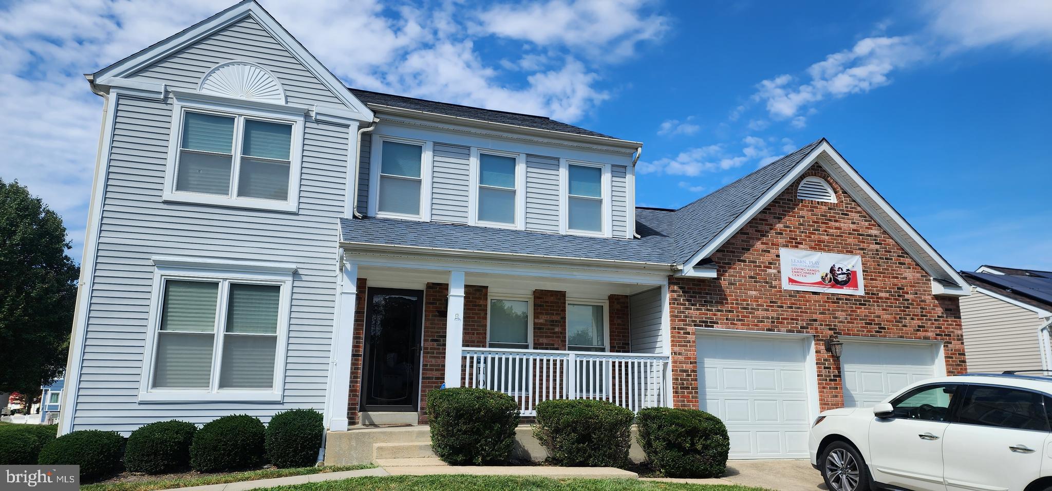 FOX RUN ESTATES - Residential