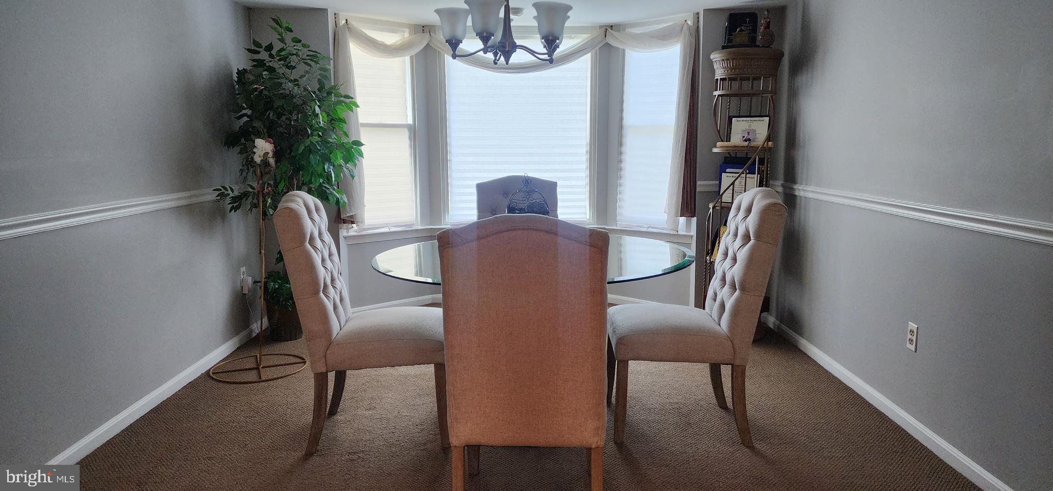 FOX RUN ESTATES - Residential