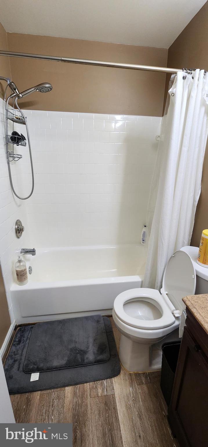 FOX RUN ESTATES - Residential