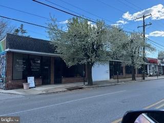 PENN WYNNE - Commercial Lease