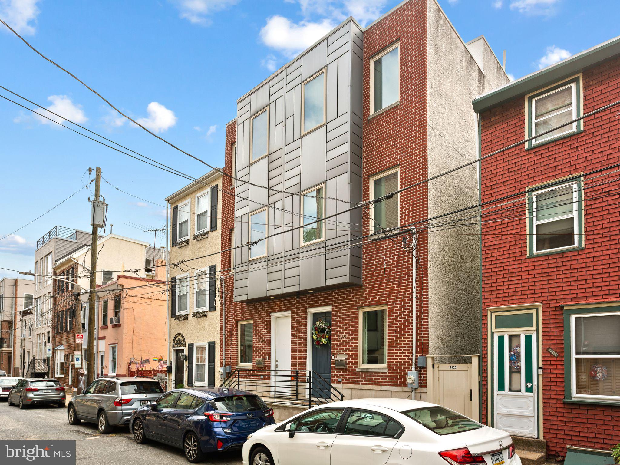 1118 E OXFORD STREET
