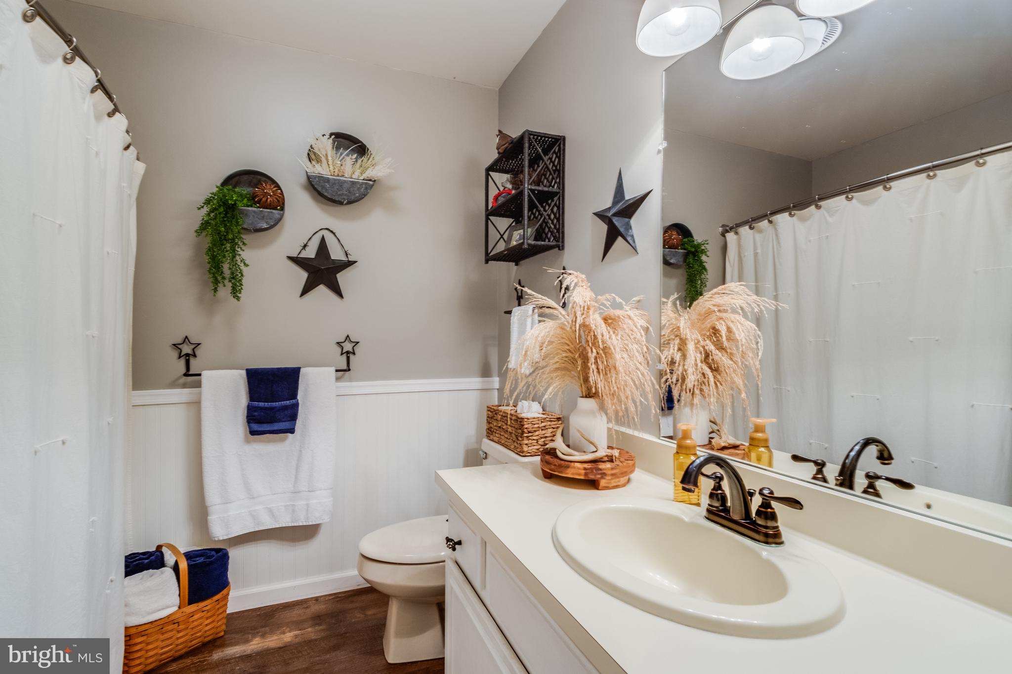 OVERBROOK SHORES - Residential