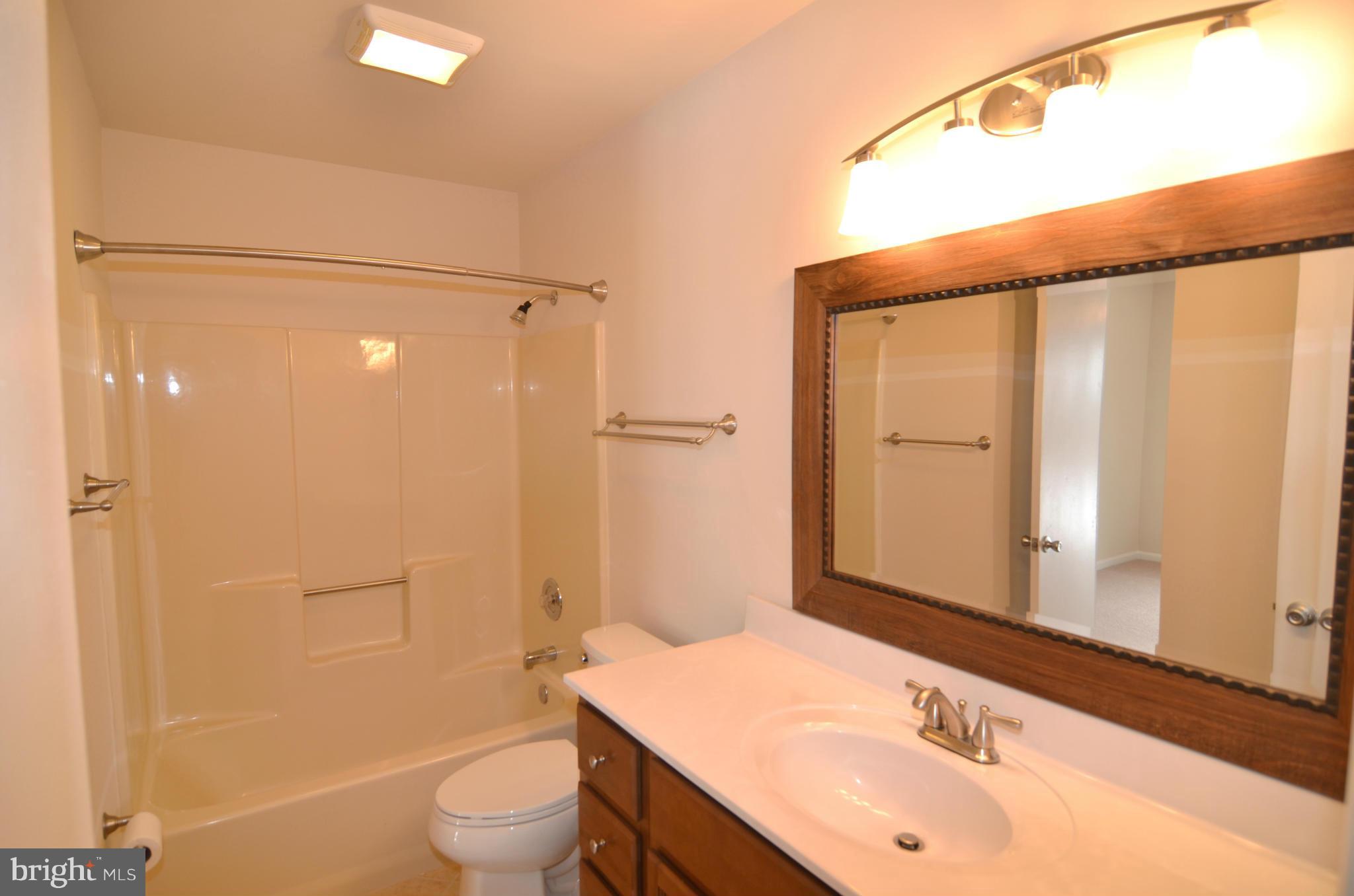 ST CHARLES SUB - HUNTINGTON - Residential Lease