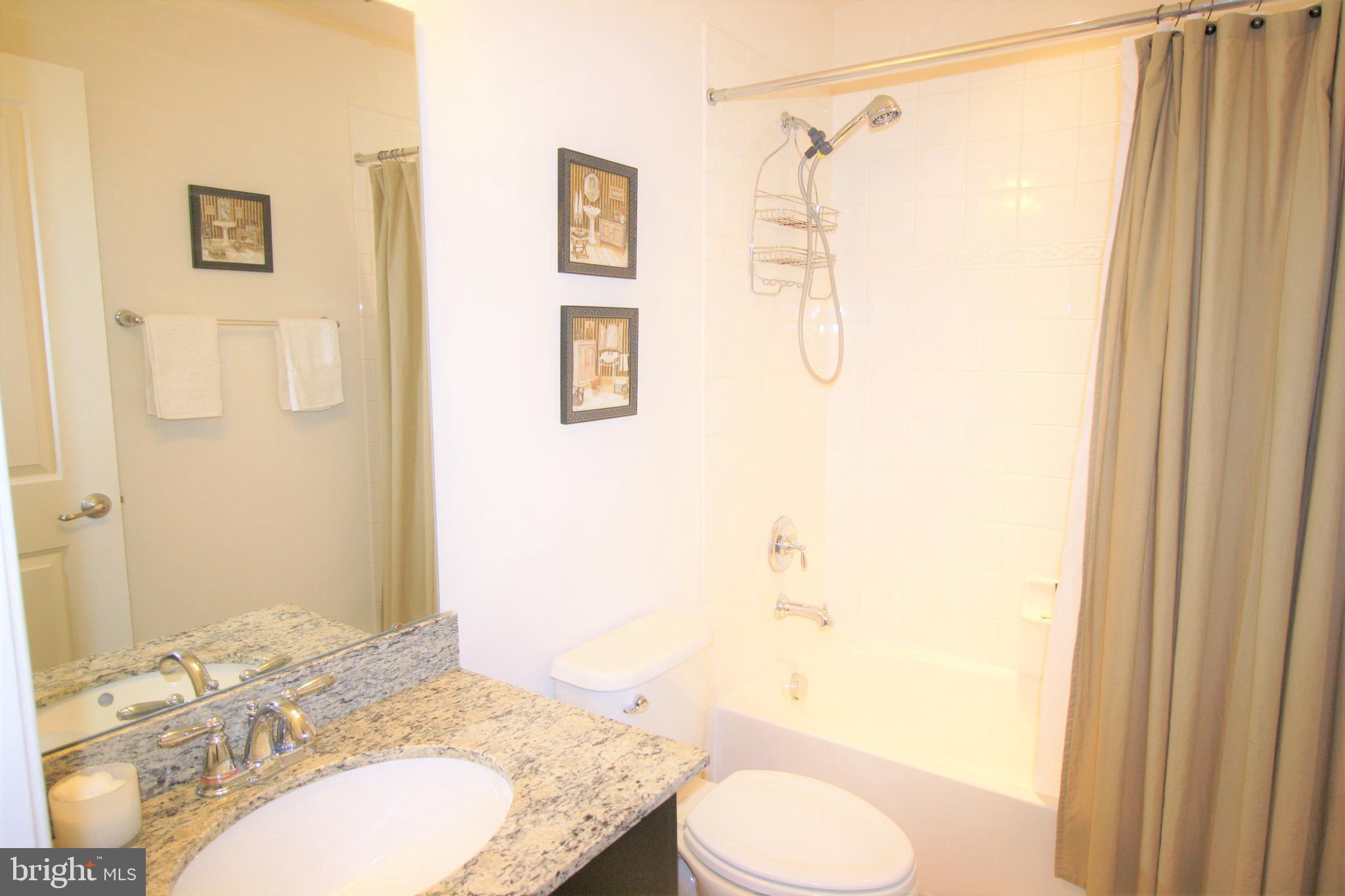 SEVEN HILLS - Residential Lease