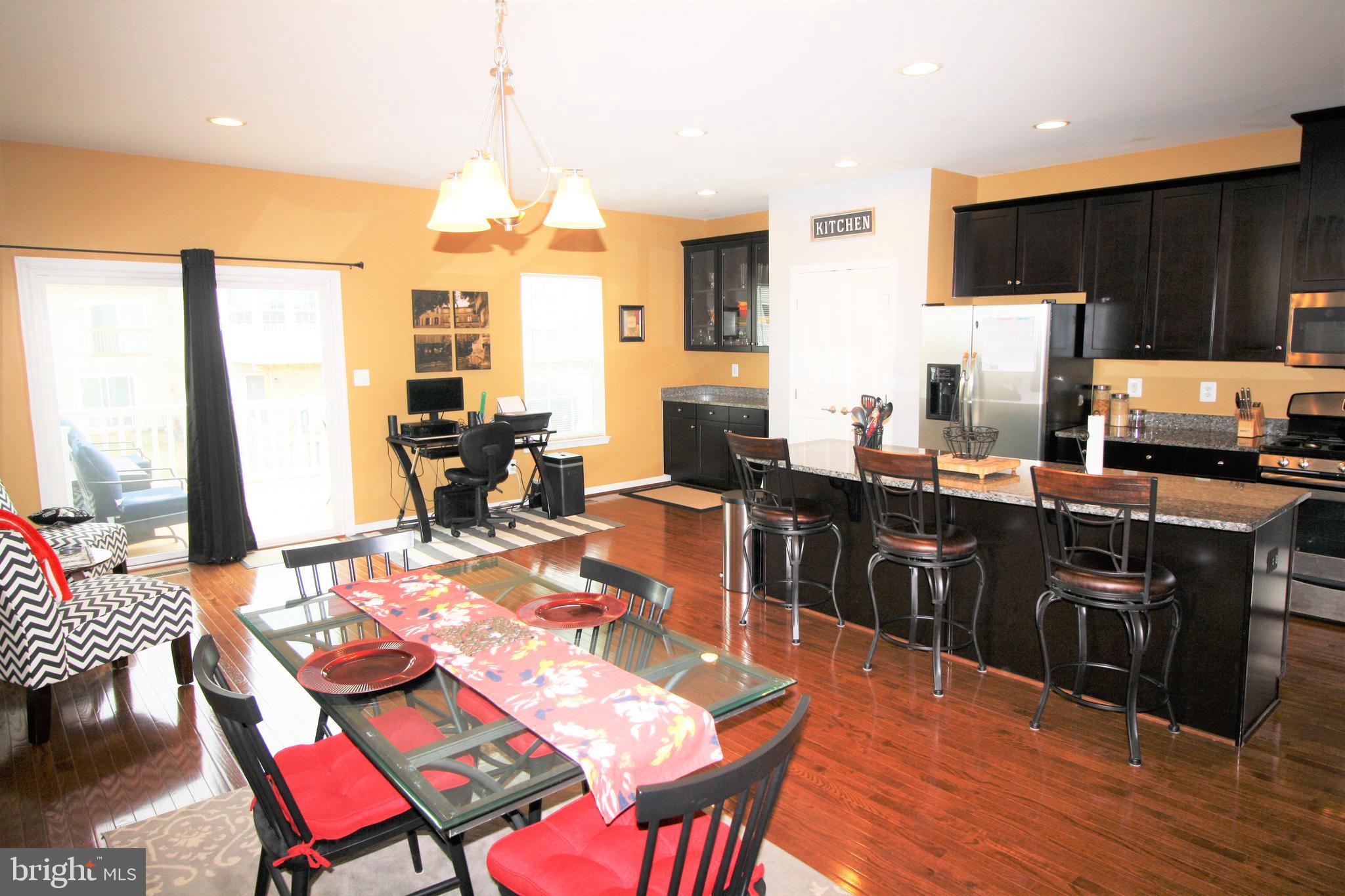 SEVEN HILLS - Residential Lease