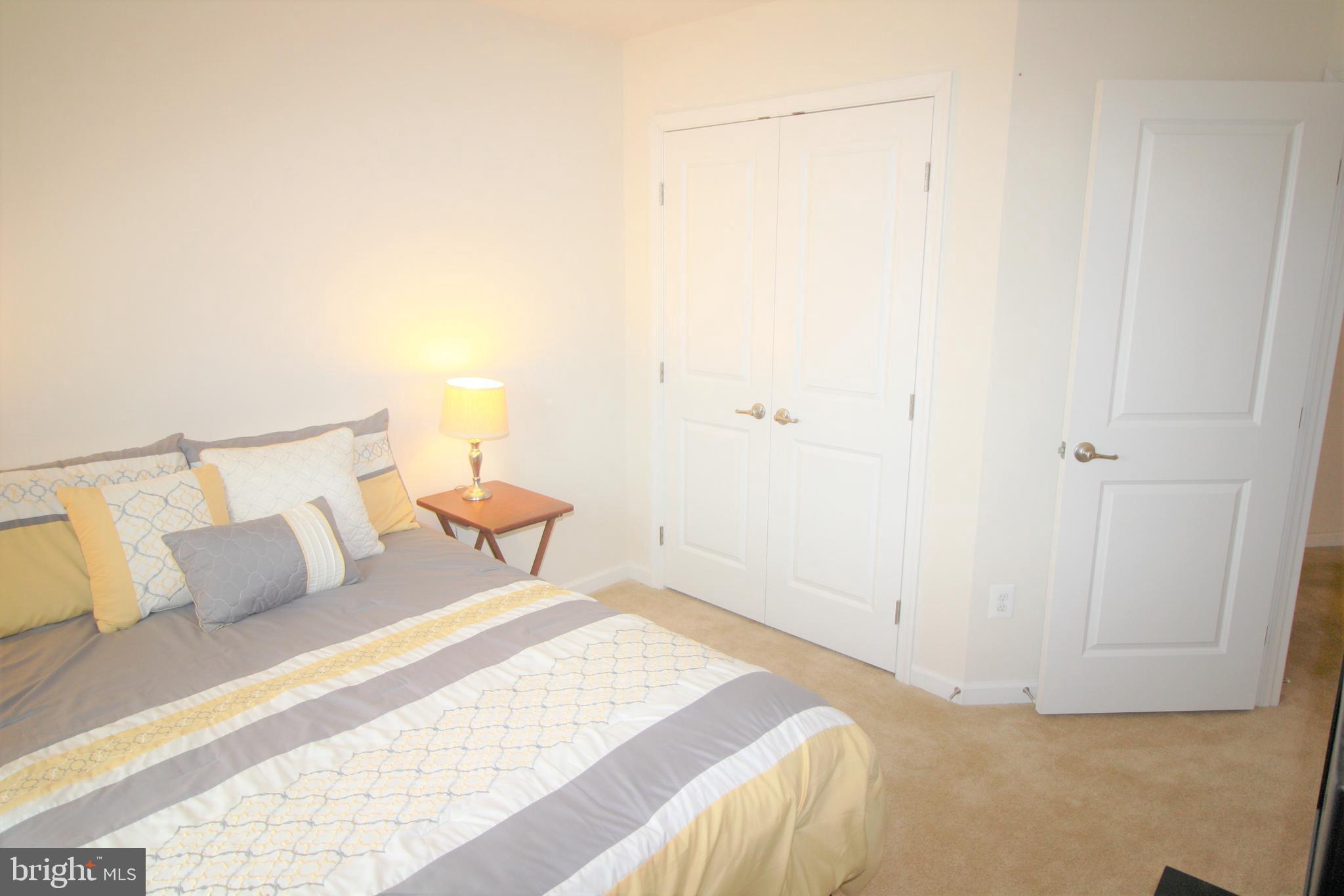 SEVEN HILLS - Residential Lease