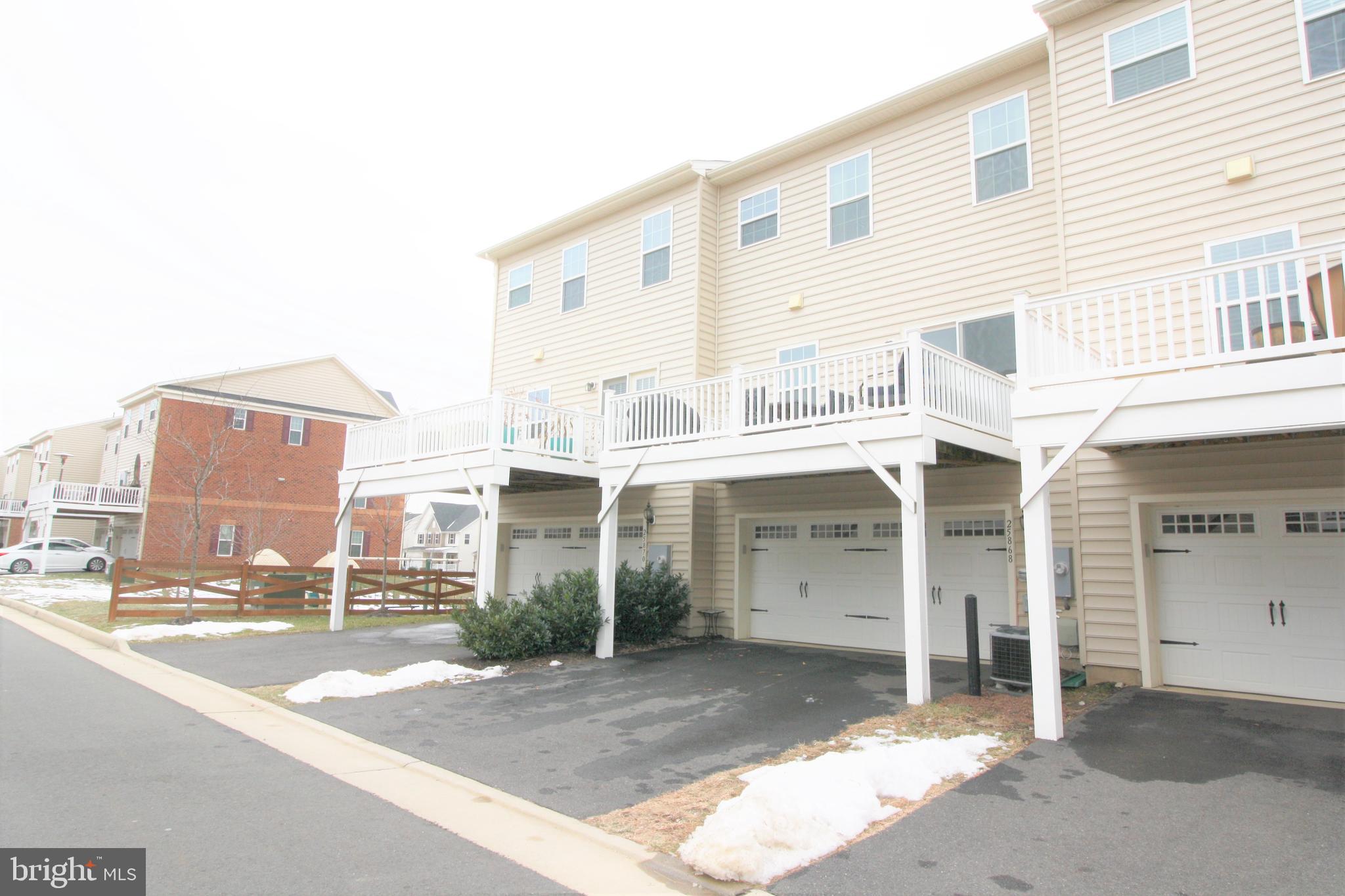 SEVEN HILLS - Residential Lease