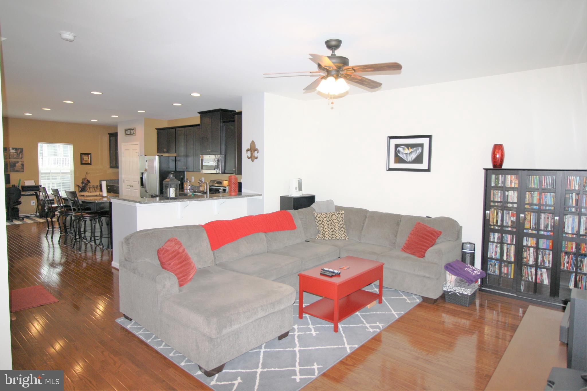 SEVEN HILLS - Residential Lease