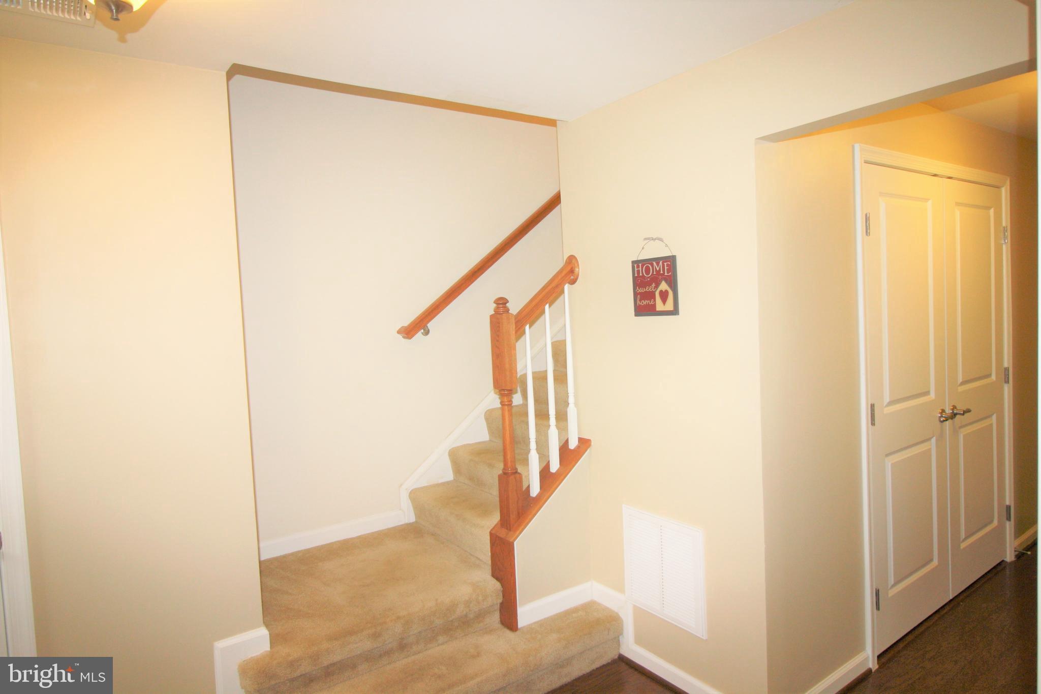 SEVEN HILLS - Residential Lease