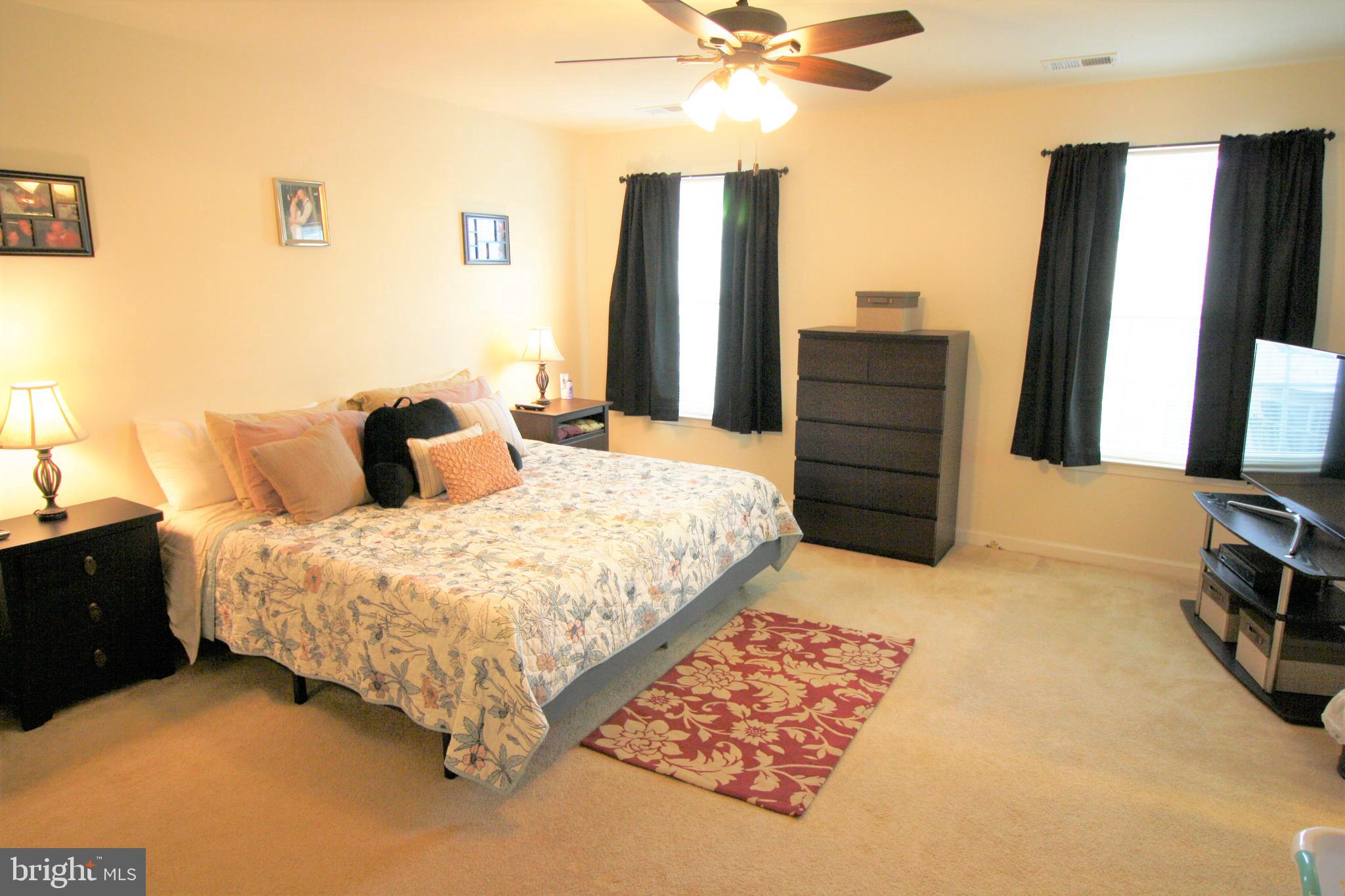 SEVEN HILLS - Residential Lease