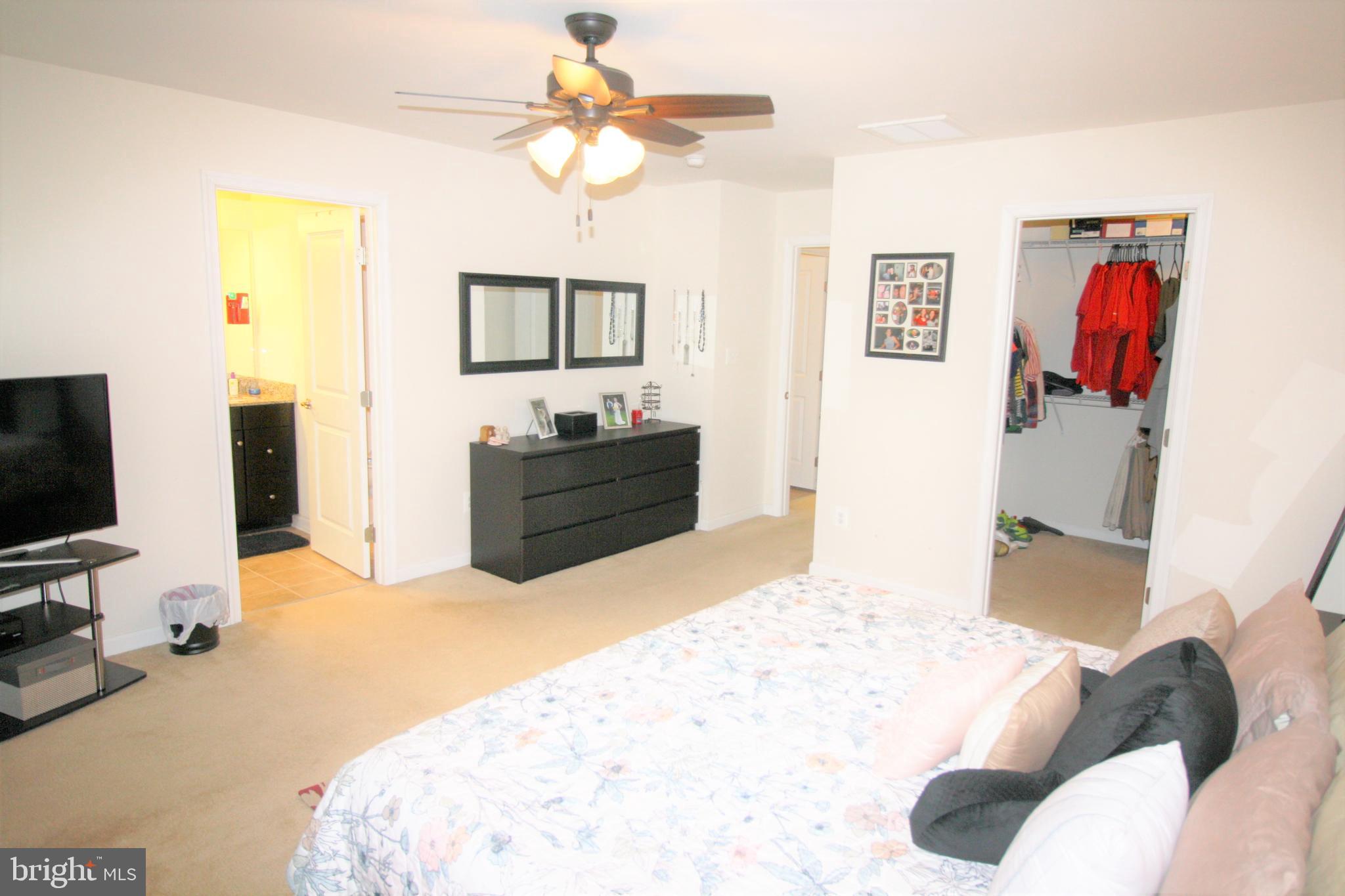 SEVEN HILLS - Residential Lease