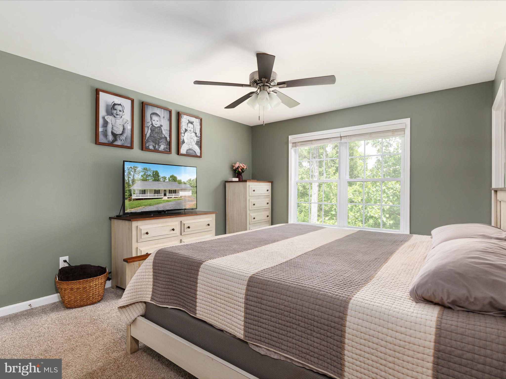 LAKE FRONT ROYAL - Residential